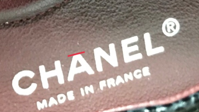 メルカリでCHANELを買うときの刻印の見方